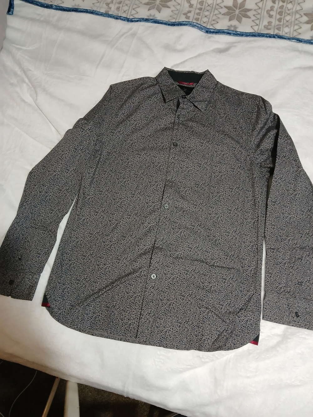 VTG Y2K Marc Ecko "Micro Floral" Print Long Sleeve Button Up Dress Shirt